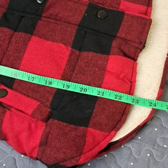 True Craft red plaid lined vest size medium - Picture 6 of 6